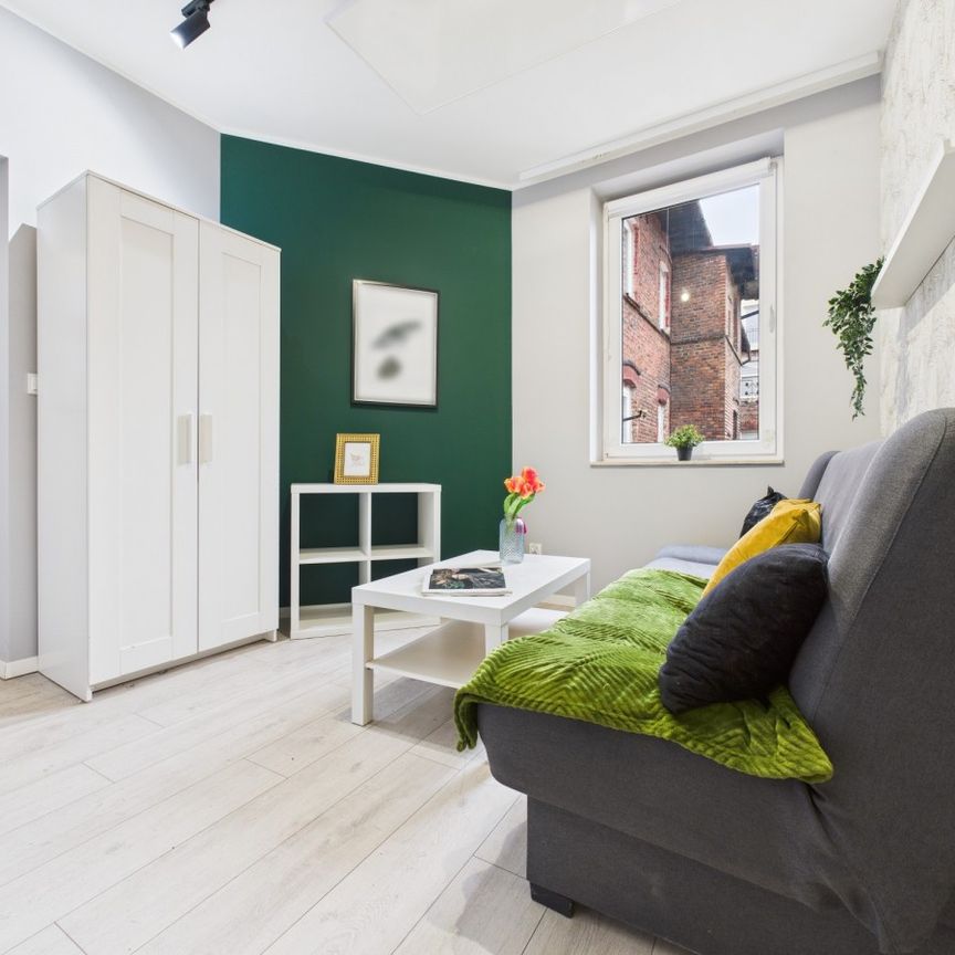 Chorzów – centrum | Kawalerka po remoncie - Фото 1