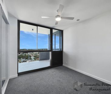 Stunning New Apartment - Photo 4