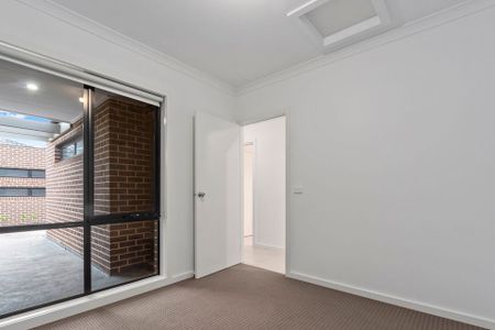 4/32A Wynarka Drive, Hoppers Crossing. - Photo 3