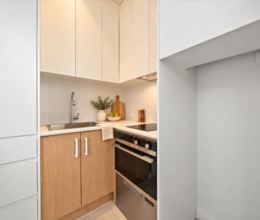 MODERN ONE BEDROOM GRANNY FLAT - Photo 2