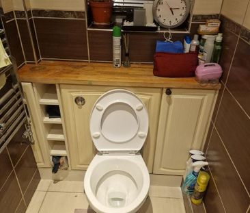 1 bedroom in a house share to rent - Photo 6