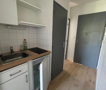 Location Appartement 1 pièce 20m² NIORT 79000 - Photo 3