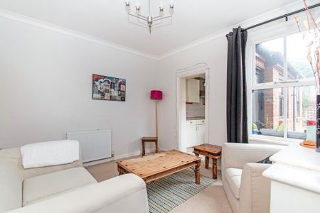 2 bedroom terraced house to rent - Photo 2