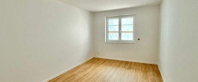 Erstbezug! Zentrumsnahe Zweizimmerwohnung mit hochwertige Einbauküche - Foto 1