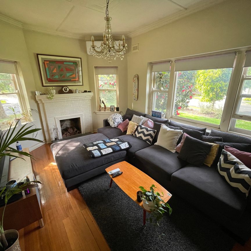 Camberwell - Photo 1