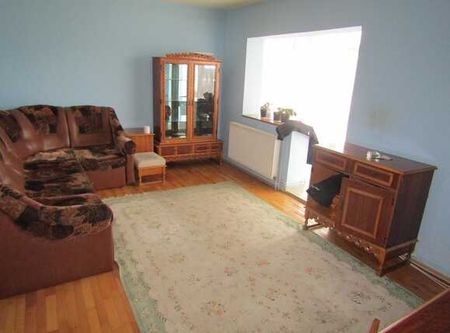 Apartament 2 camere, 54 mp, decomandat, zona Primariei Baciu - Fotografie 2