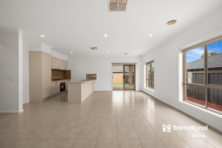 Family Home - Mernda Village Estate - Photo 2