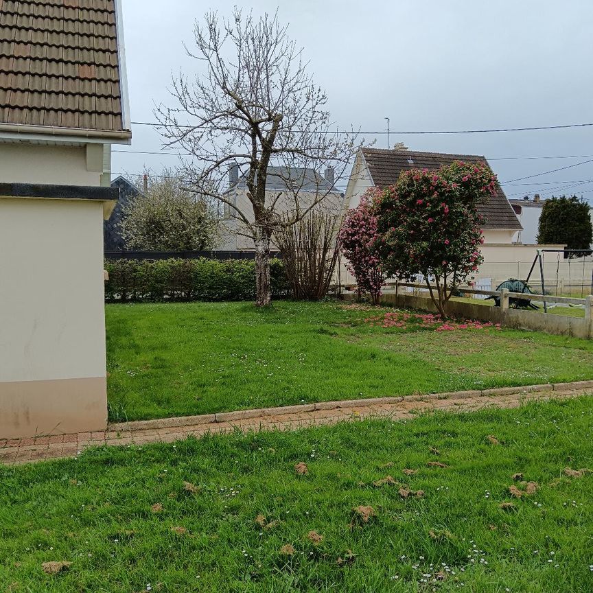 Une maison d'habitation élevée sur terre-plein, située au HAVRE, 43 rue des Martyrs, pavillon n°9. - Photo 1