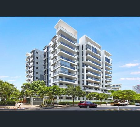 513/3 Como Crescent, Southport, Qld 4215 - Photo 2