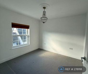 4 bedroom detached house to rent - Photo 6