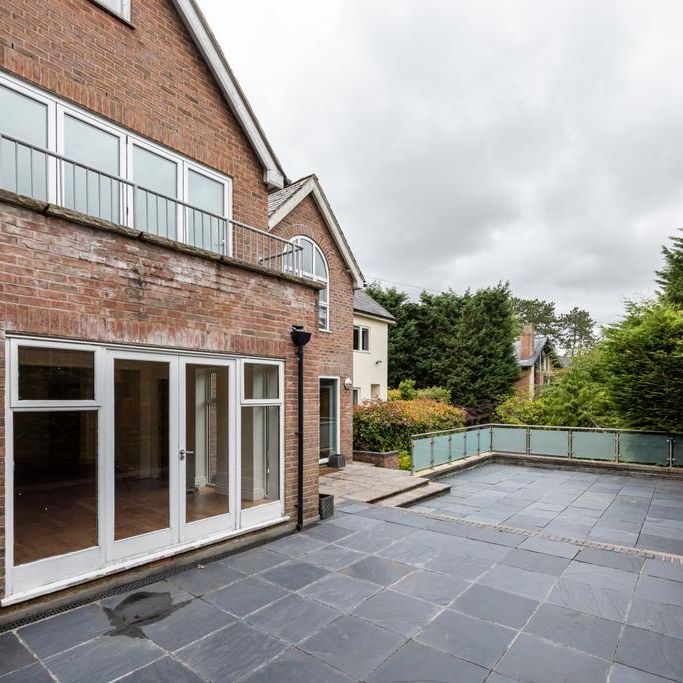 6 bedroom detached house to rent - Photo 1