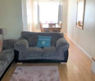 3 bedroom property to rent in Exeter - Photo 4