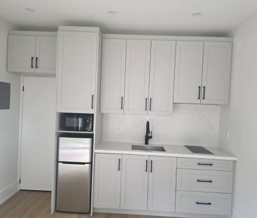 For Lease - 247 Alderbrae Avenue Unit# Garden Suite, Toronto, Ontario - Photo 3