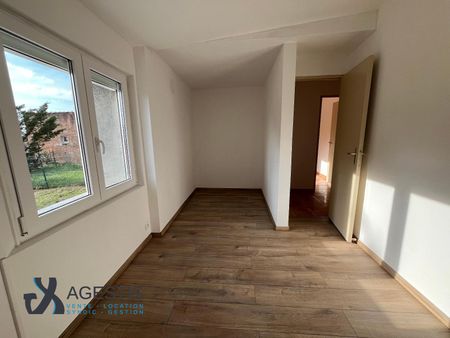 Location Maison 5 pièces 103m² VALDURENQUE 81090 - Photo 3