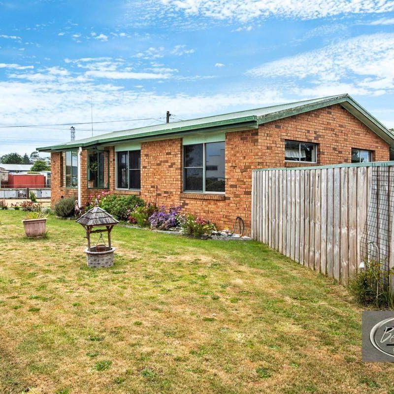 3 Bedroom home close to Sporting Facilities & CBD - Photo 2