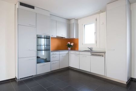 3.5 Zimmer, 120 m², 6. Stock - Photo 2