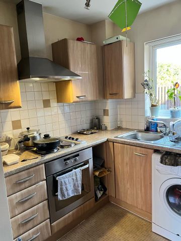 2 bedroom flat to rent - Photo 4