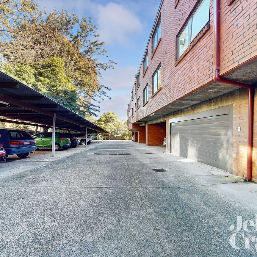 8/174 Power Street, Hawthorn - Photo 1