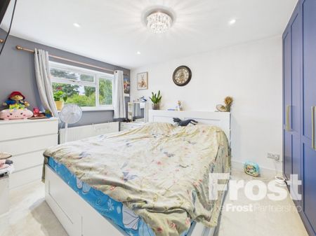 Mansel Close, Slough, Berkshire,SL2 - Photo 3