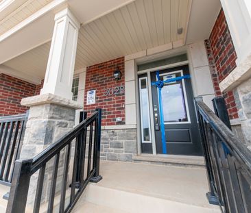 For Lease - 3028 Merrick Road, Oakville, Ontario - Photo 2