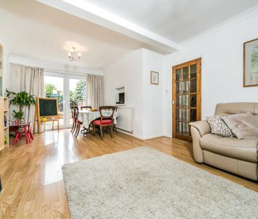 3 bedroom semi-detached house to rent - Photo 2