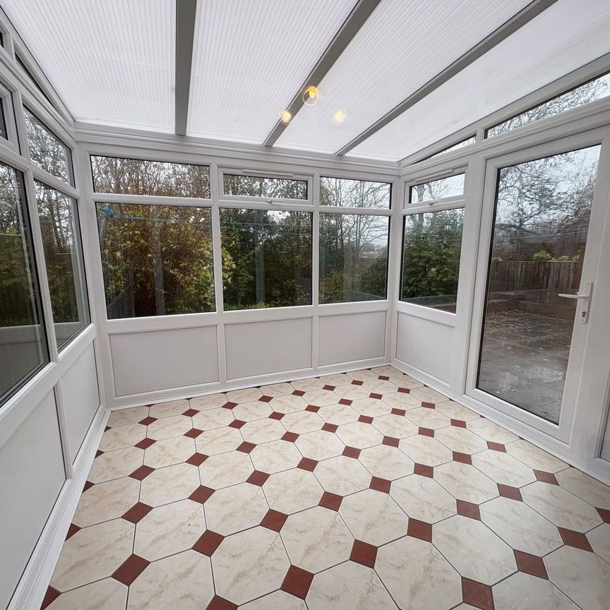 Newland Gardens, Cradley Heath - Photo 1