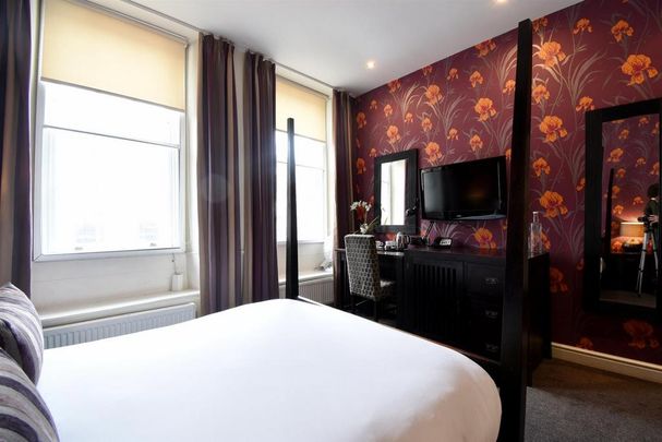 1 bedroom in a house share to rent - Photo 1