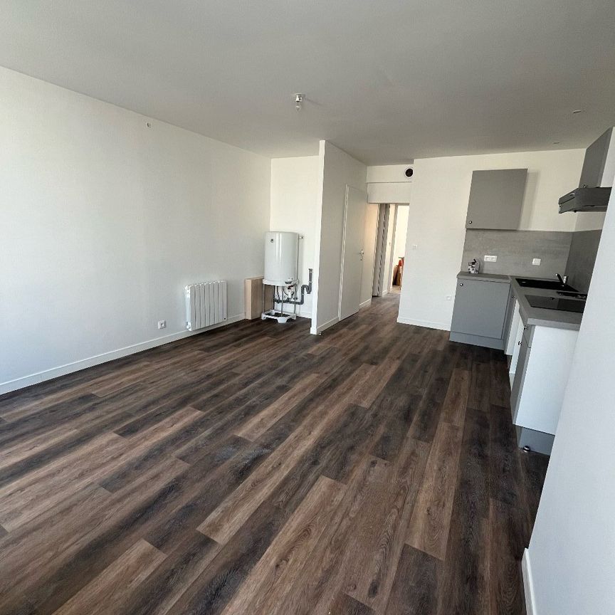 Location Appartement 2 pièces 38m² BURIE 17770 - Photo 1