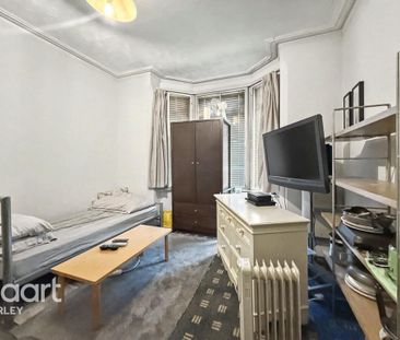 1 bedroom in a house share to rent - Photo 3