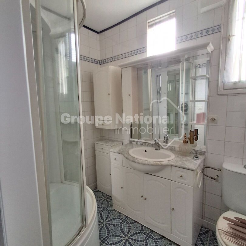 AVIGNON , Maison type 6 de 152 m² avec jardin, - Photo 1