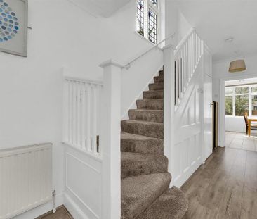 4 bedroom semi-detached house to rent - Photo 2