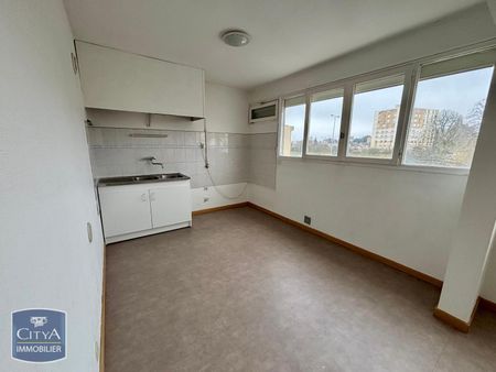 Location Appartement 2 pièces 38m² CHATEAUROUX 36000 - Photo 3