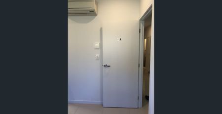 STUDENT ACCOMMODATION - 200m Walk to UQ St Lucia - Photo 2