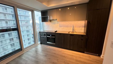 For Lease - 252 Church Street Unit# 2307, Toronto, Ontario - Photo 2