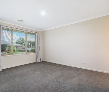 Where Contemporary Living Meets Everyday Ease - Photo 4