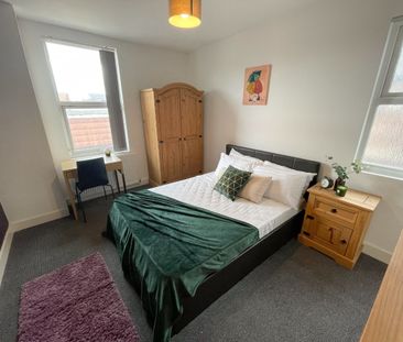 Romer Road, Liverpool. - Photo 2