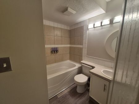 2 Bedroom Condo in Riverside Meadows - Photo 3