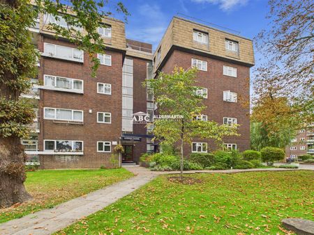 Lodge Close, HA8 7RL, Edgware - Photo 4