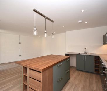 3 bedroom terraced house to rent - Photo 6