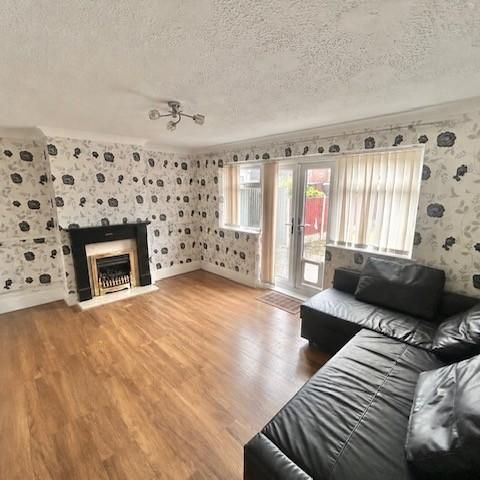 2 bedroom house to rent - Photo 1