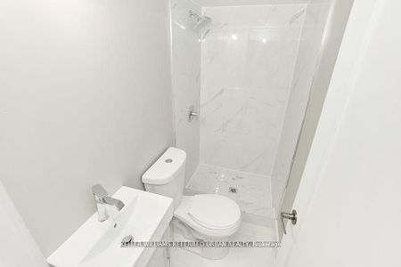 For Lease - 911 Dovercourt Road Unit# Upper, Toronto, Ontario - Photo 2