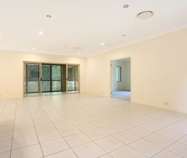 465 Pine Ridge Road, Runaway Bay QLD 4216 - House For Rent | Domain - Photo 2