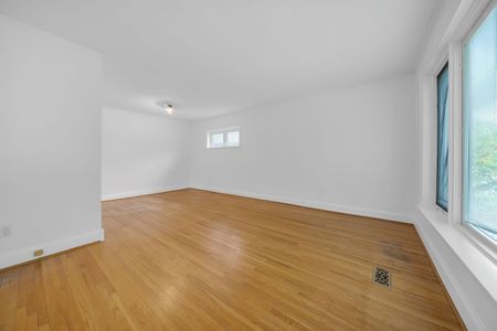 For Lease - 25 Westhead Road, Toronto, Ontario - Photo 3