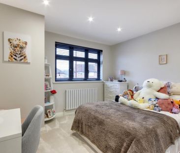 4 bedroom detached house to rent - Photo 4