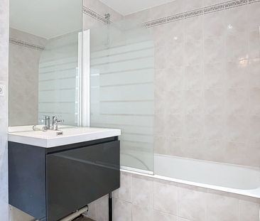 Location Appartement 2 pièces 41m² GRENOBLE 38000 - Photo 3