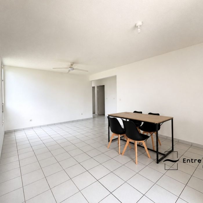 Location Appartement 64.72m² 3 pièces Fort de france - Photo 1