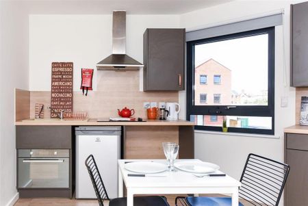Studio to rent - Photo 5