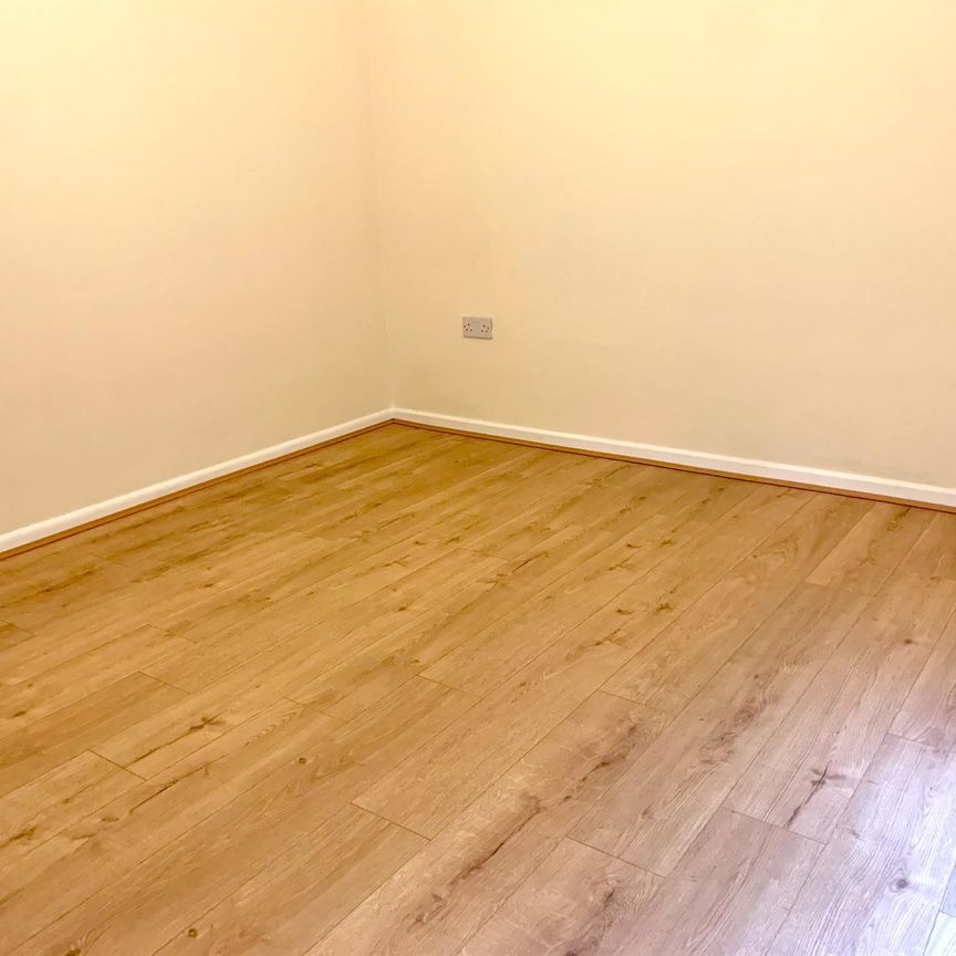 Chandlers Ford, So53 - Photo 1