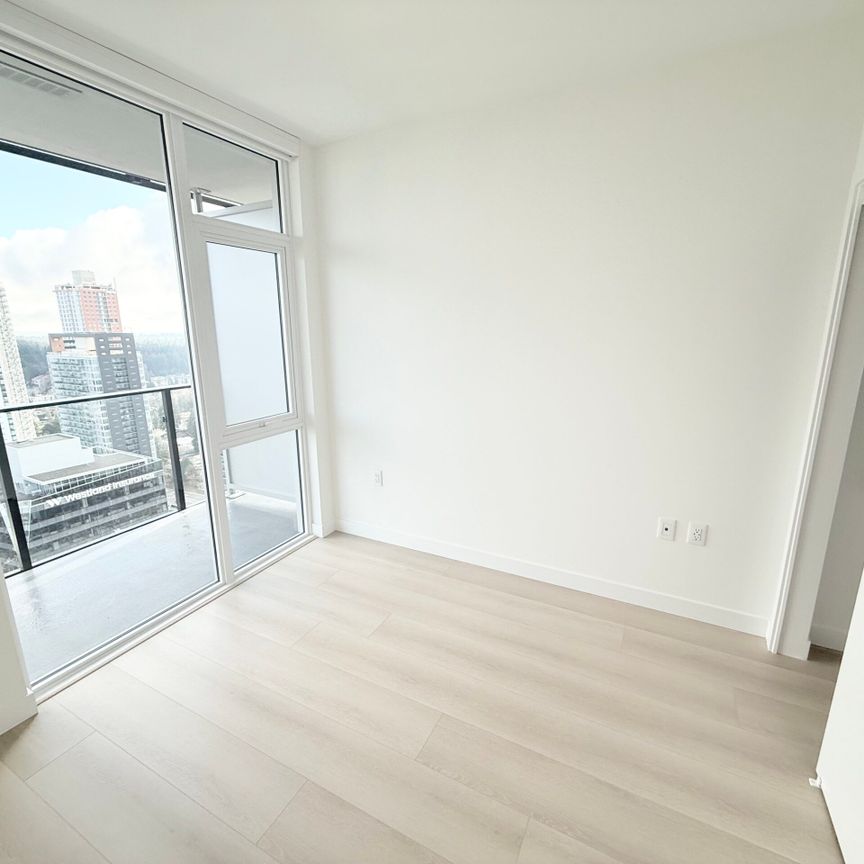 Stunning View. Brand New One Bedroom in Convenient Surrey Central by Skytrain - Photo 1