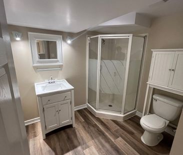 For Lease - 3415 Forrestdale Circle Unit# lower level, Mississauga,... - Photo 2